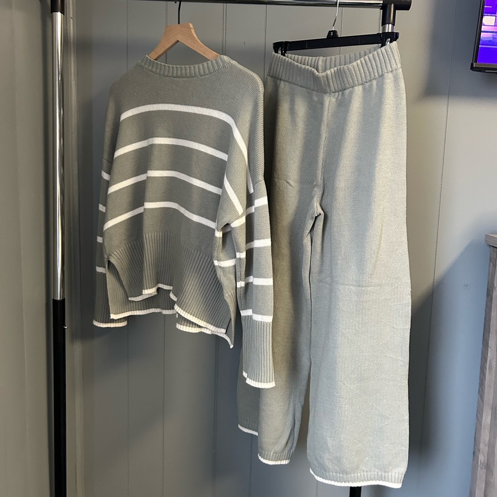 2 Piece Lounge Set
